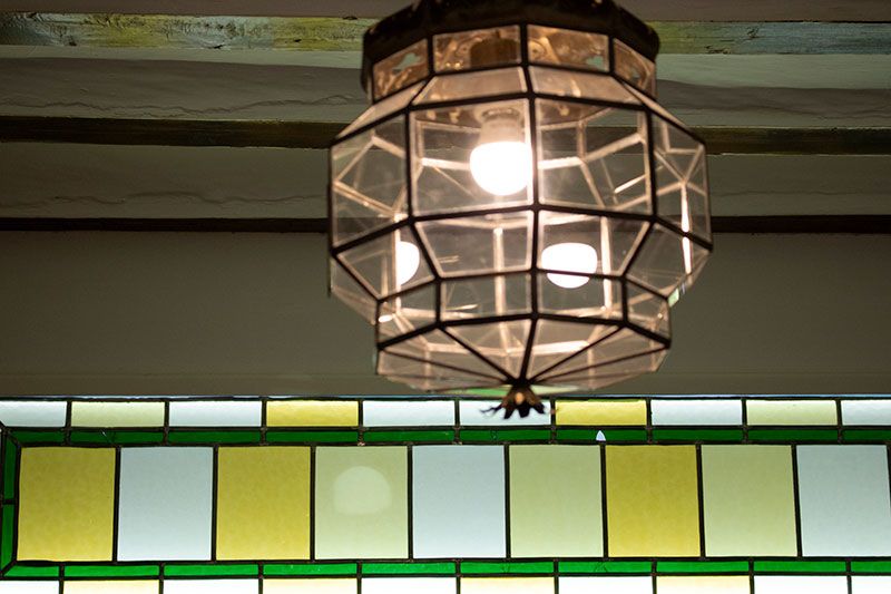 Detalle artesanal en la decoración de interiores