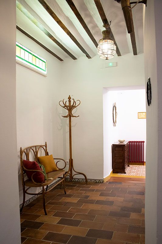 Rincones acogedores adornados con muebles antiguos